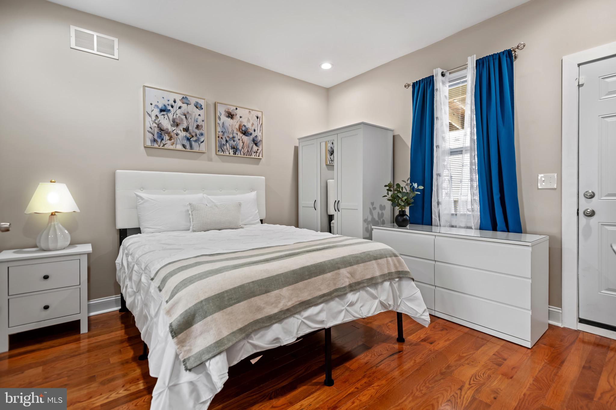 JOHNS HOPKINS - Residential