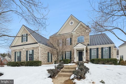 1318 MOORE PLACE SW LEESBURG VA 20175