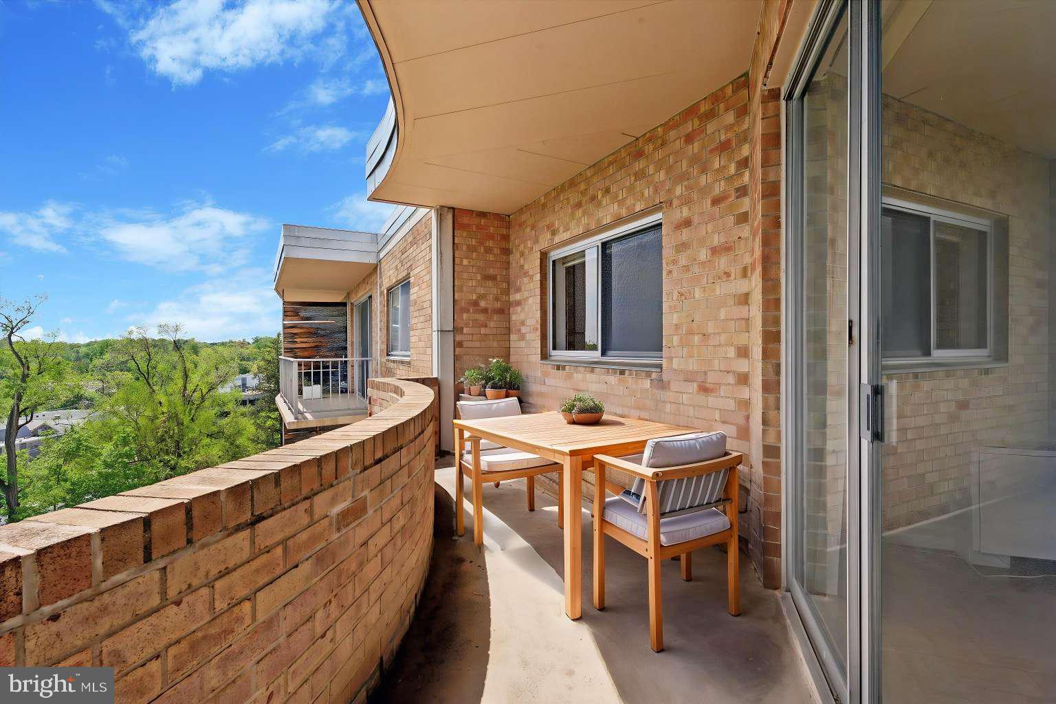 BEAVER HILL - Residential