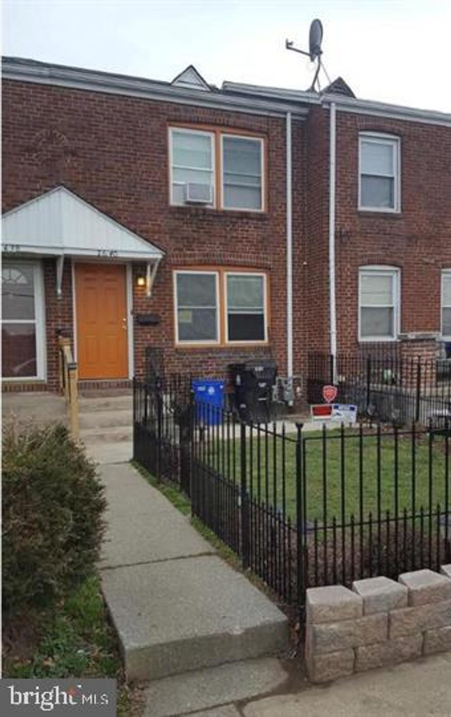 Quaint 2 bedroom home with everything you need, nestled on a quiet street, with private back yard.  This home has been upgraded with new floors and paint,  kitchen appliances convey.
Basement has laundry room and bonus room.  Close to Uptown Plaza, public transportation, and I81.  Set up a showing today!