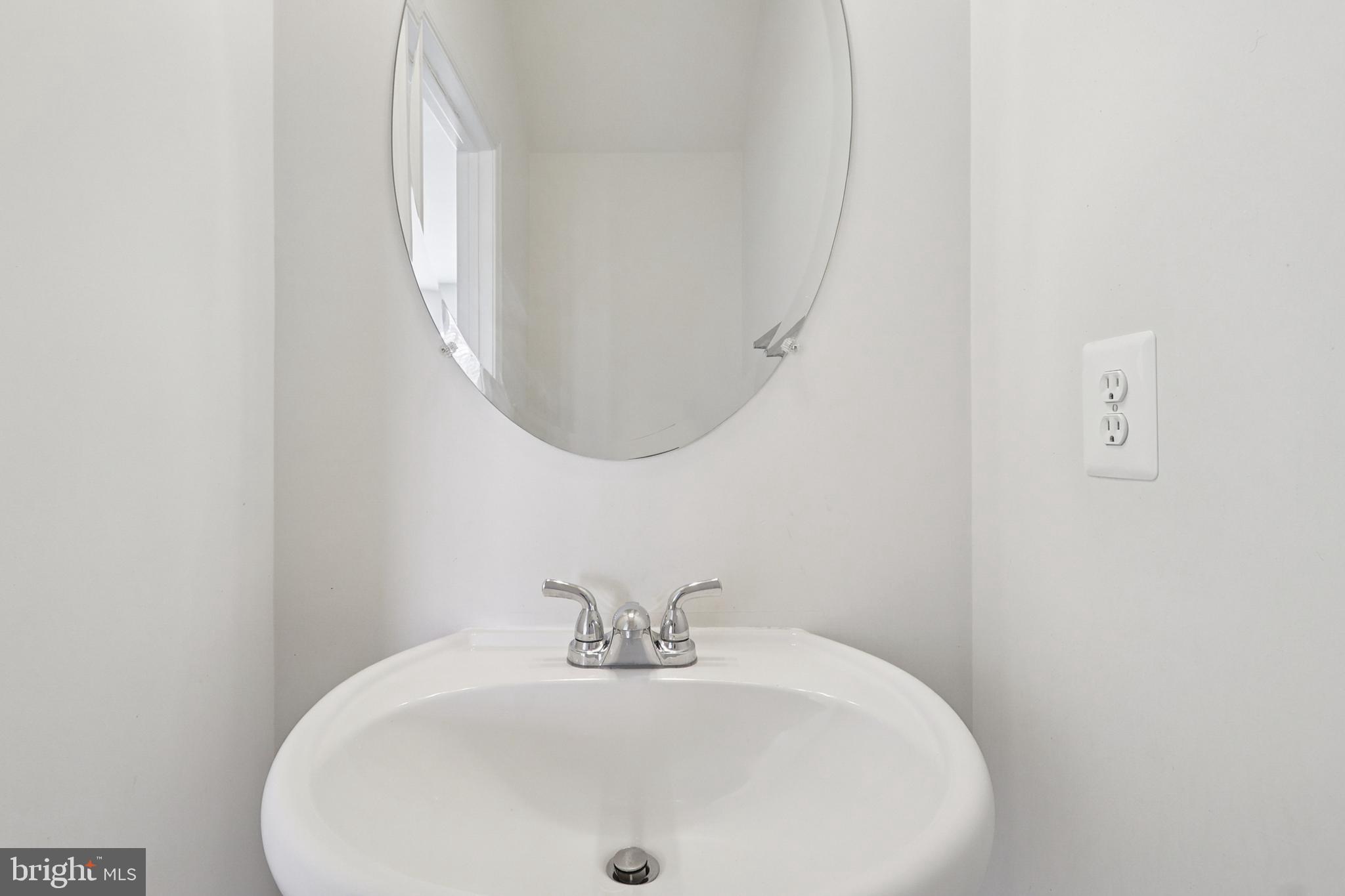 POWELLS RUN VILLAGE COND - Residential