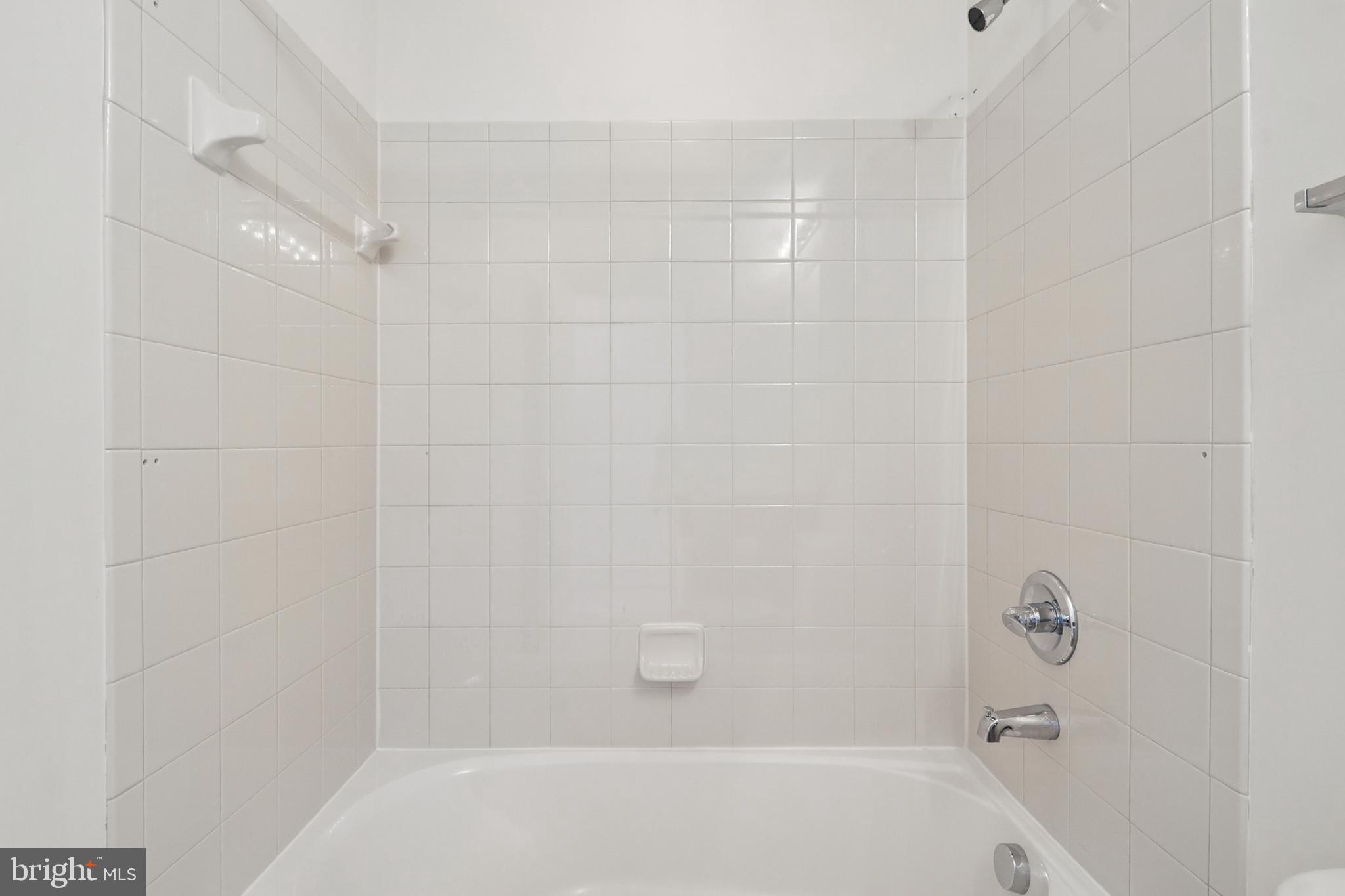 POWELLS RUN VILLAGE COND - Residential