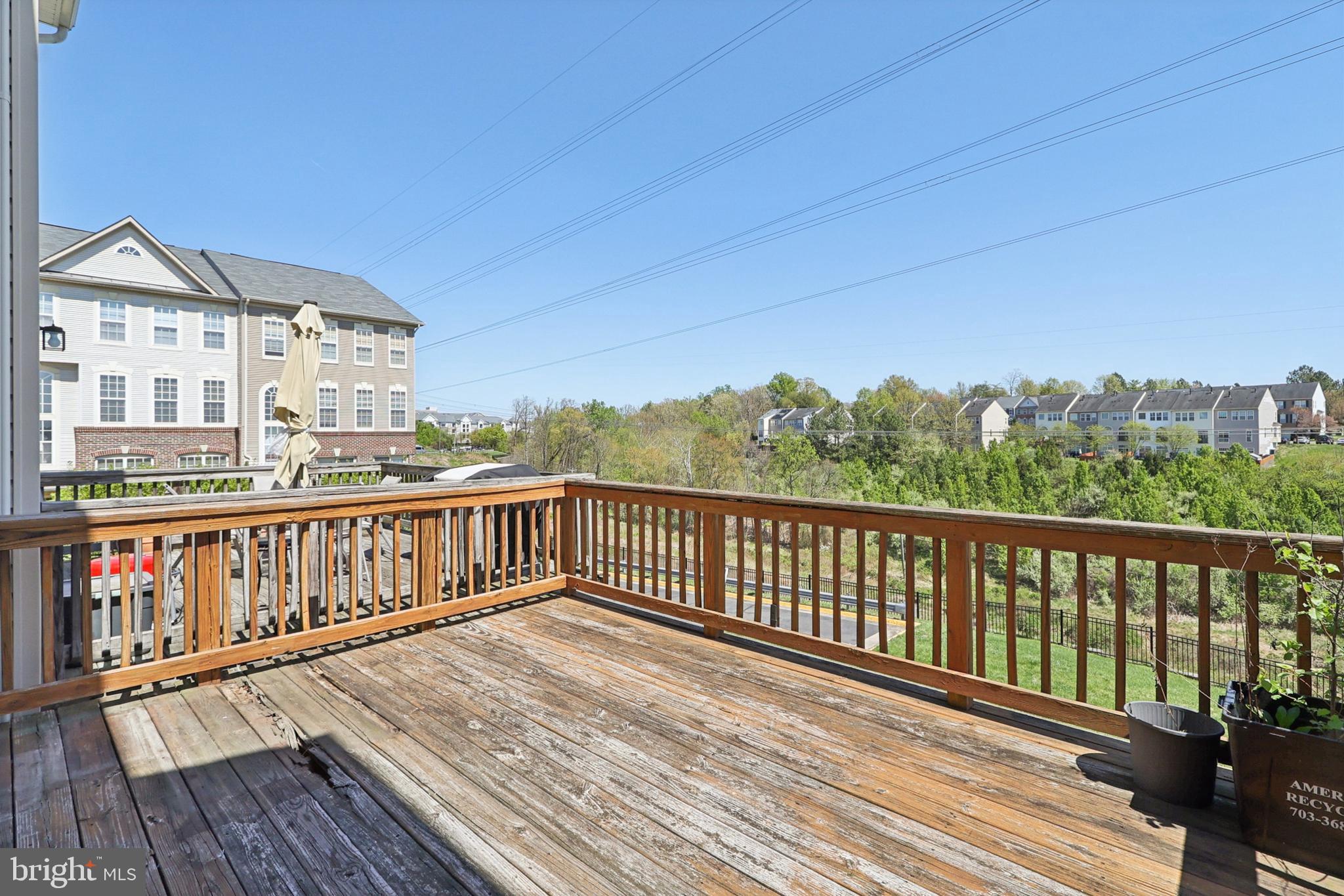 POWELLS RUN VILLAGE COND - Residential