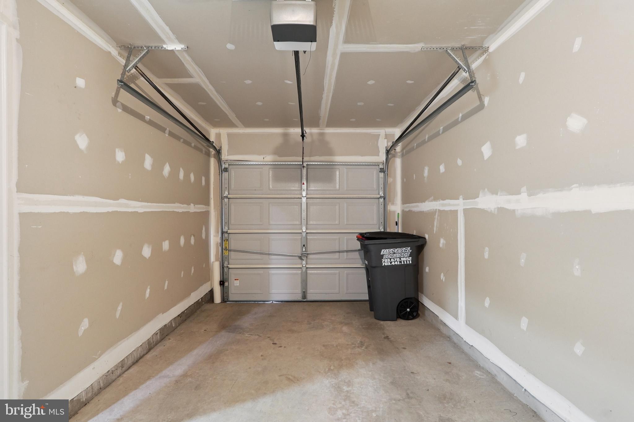 POWELLS RUN VILLAGE COND - Residential