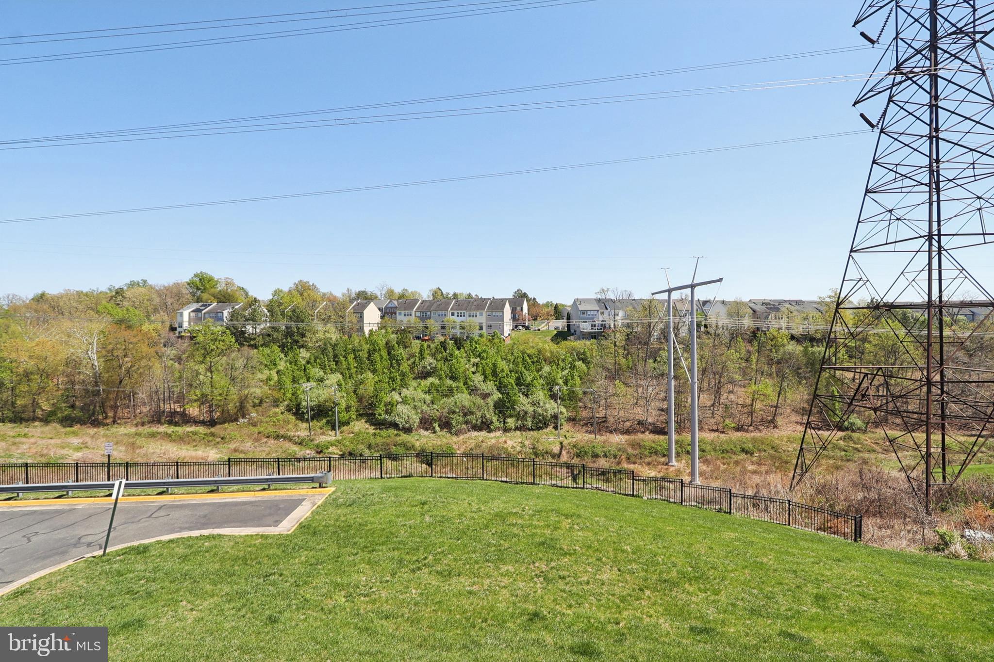 POWELLS RUN VILLAGE COND - Residential