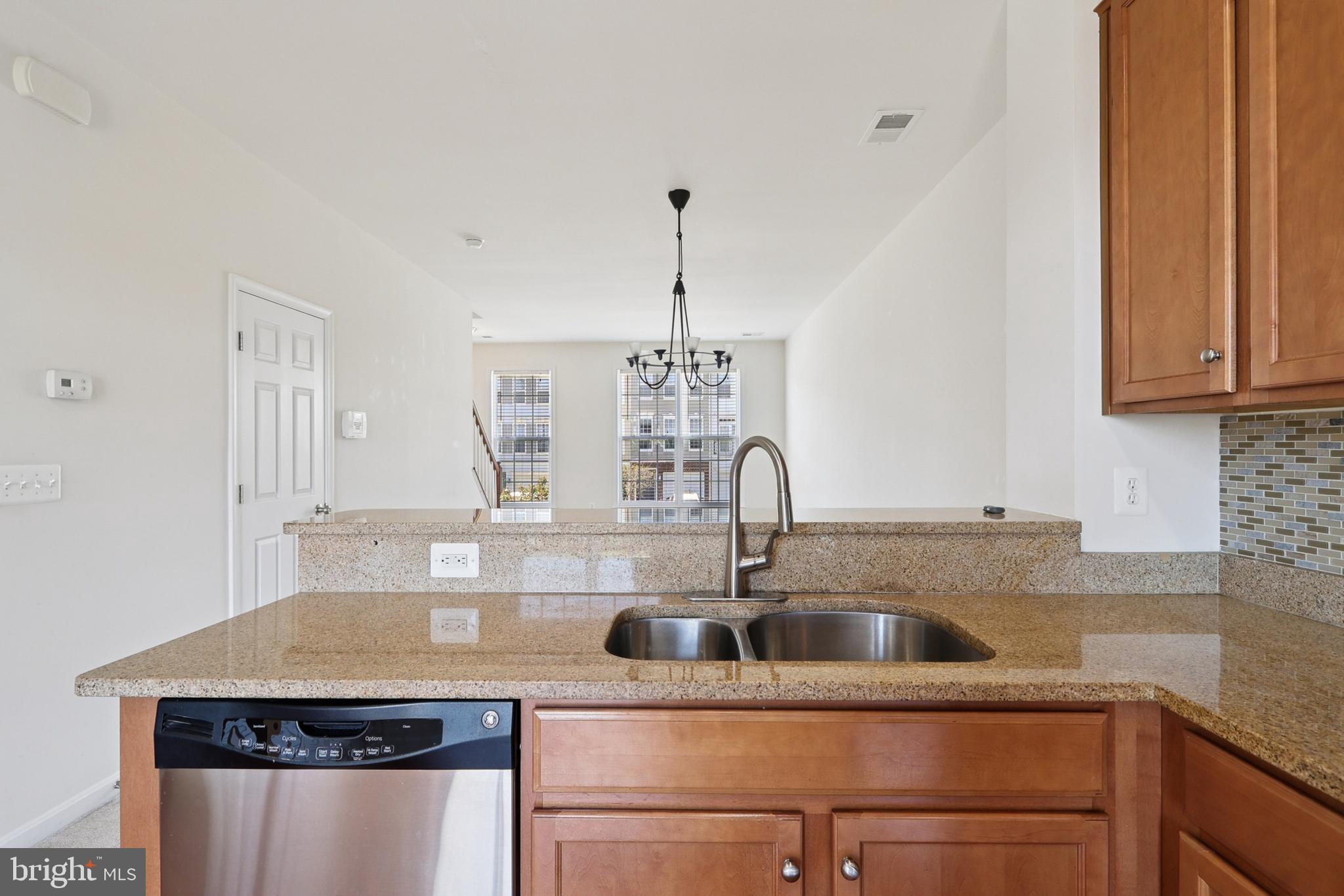 POWELLS RUN VILLAGE COND - Residential