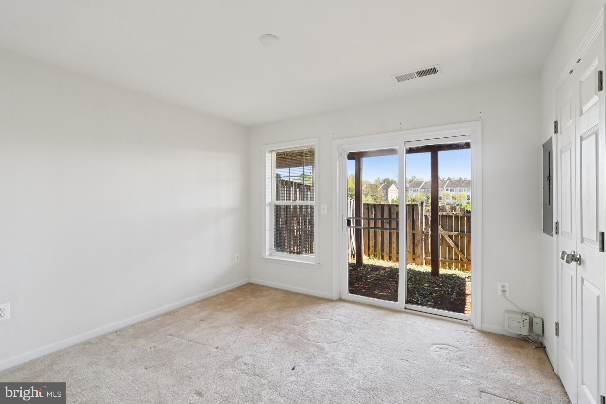 POWELLS RUN VILLAGE COND - Residential