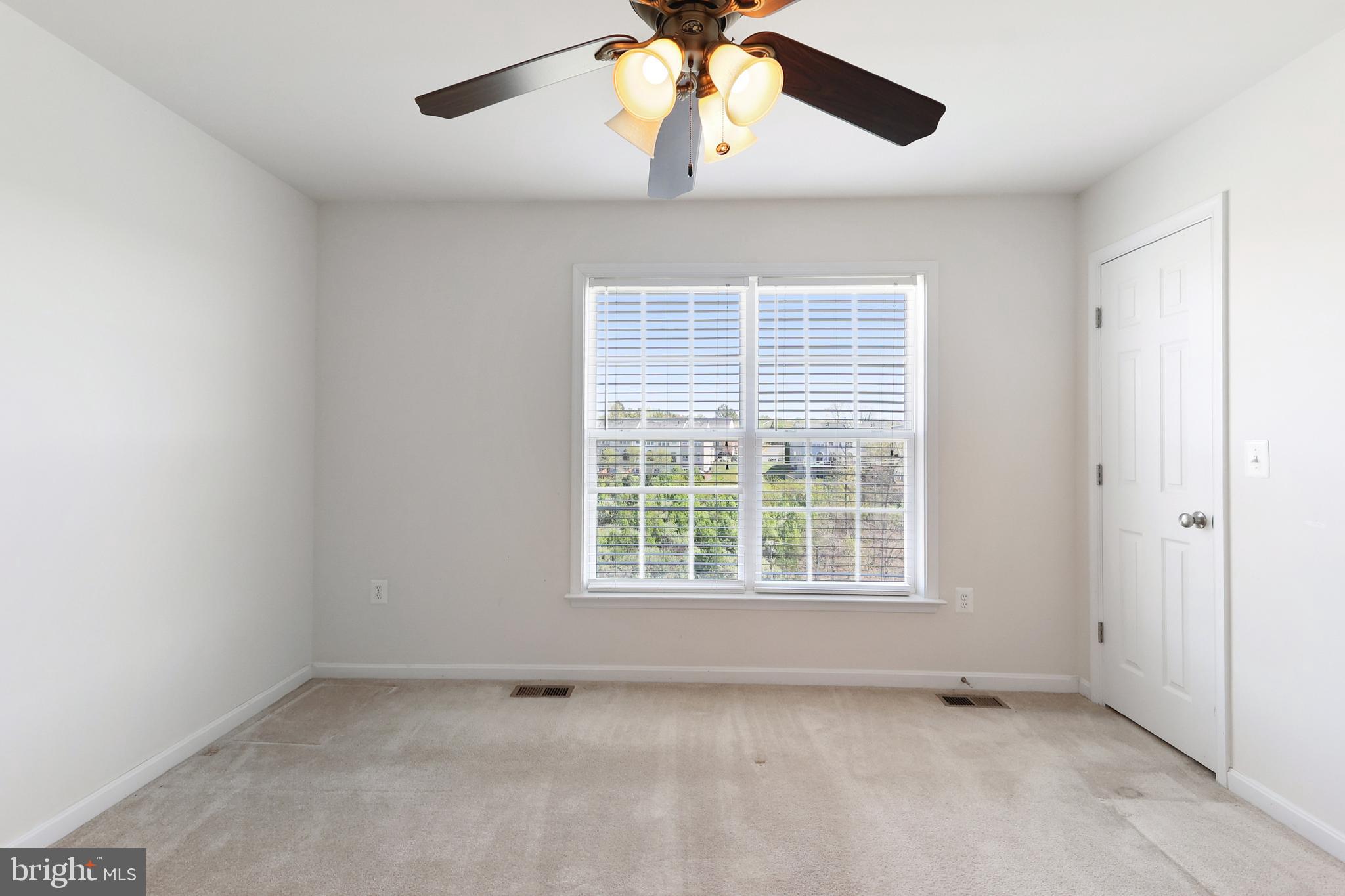 POWELLS RUN VILLAGE COND - Residential