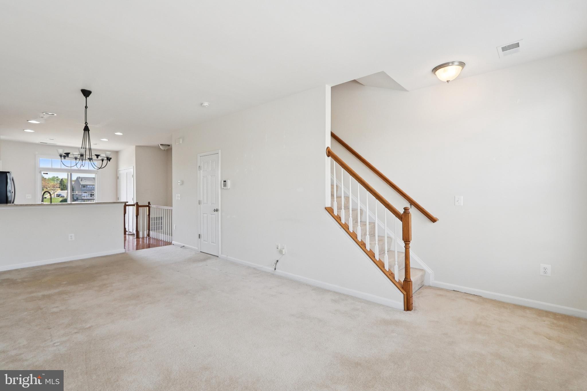 POWELLS RUN VILLAGE COND - Residential