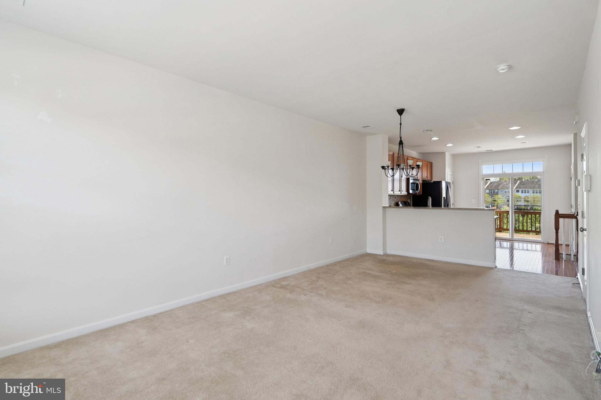 POWELLS RUN VILLAGE COND - Residential