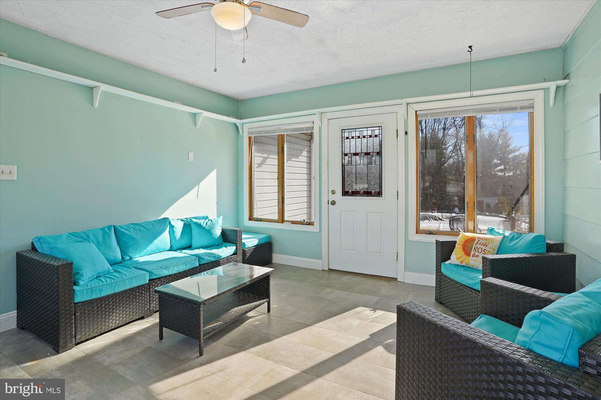 PERRYVILLE - Residential