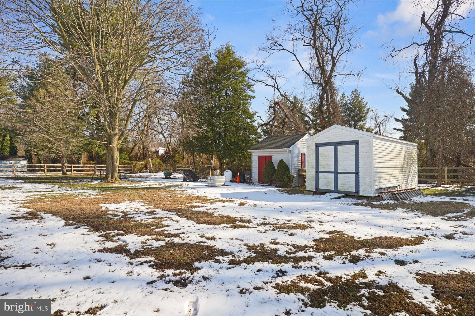 PERRYVILLE - Residential