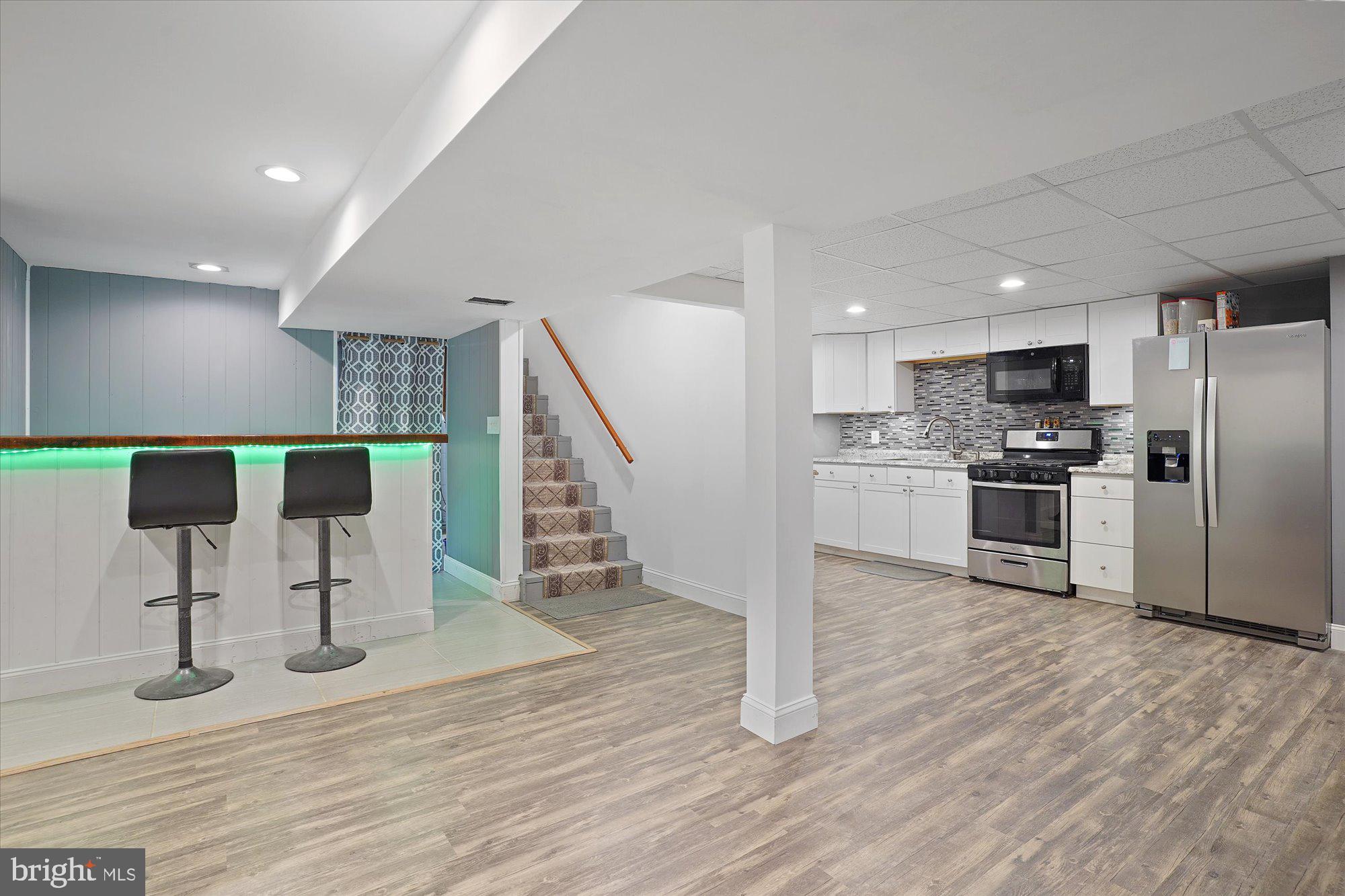 PERRYVILLE - Residential