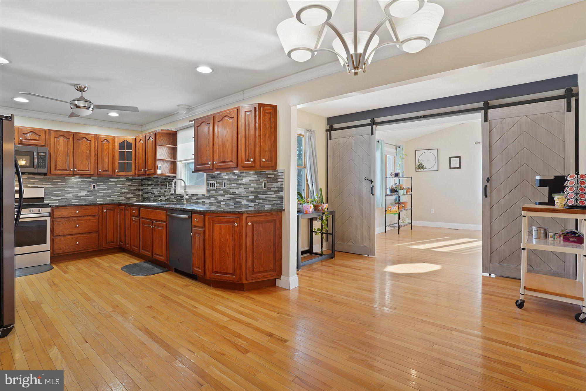 PERRYVILLE - Residential