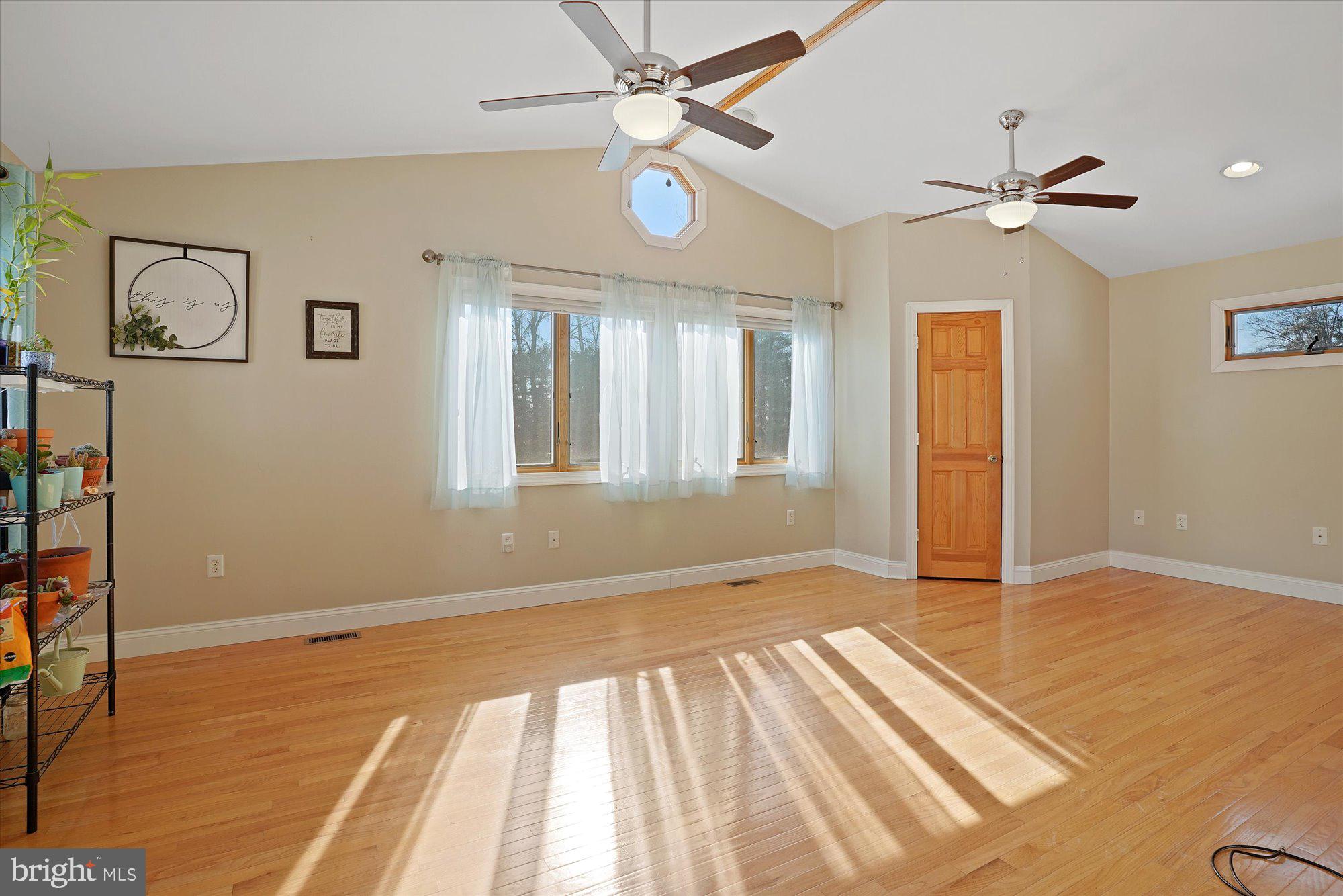 PERRYVILLE - Residential