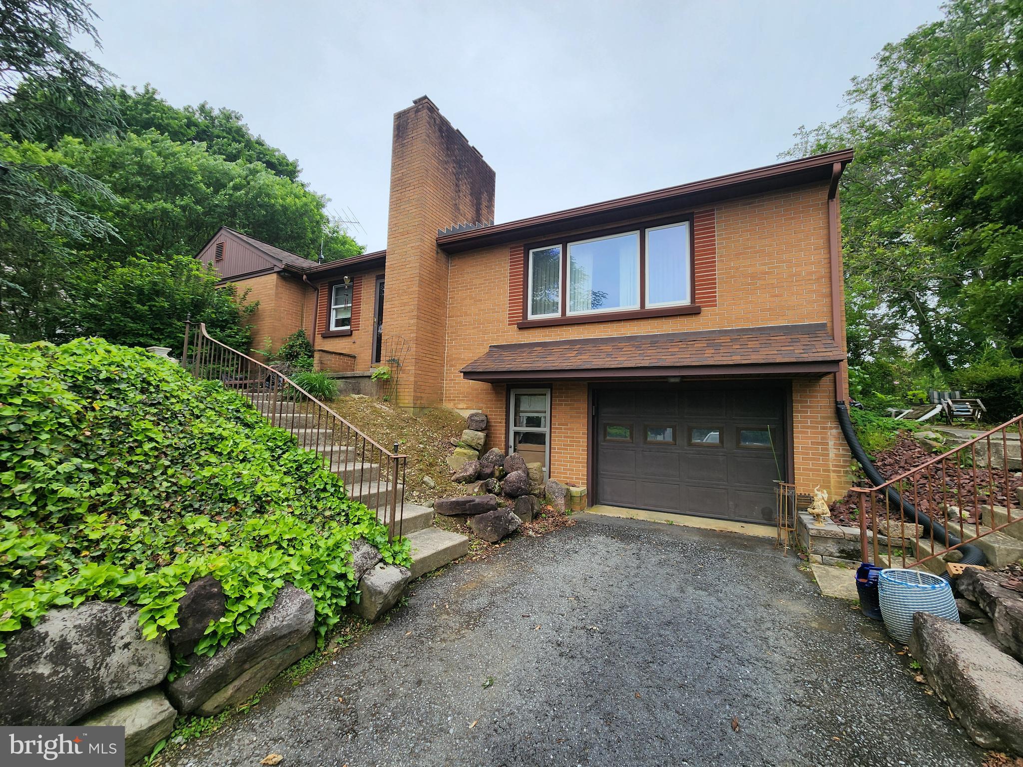 156 HOSTETTER LANE