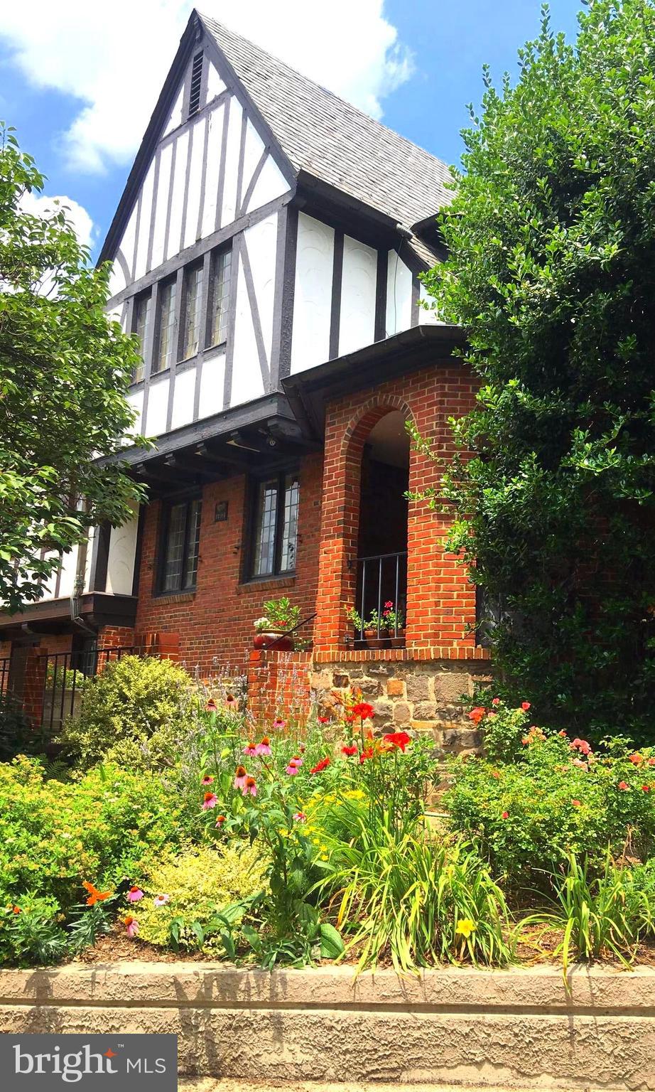 TUSCANY CANTERBURY - Residential