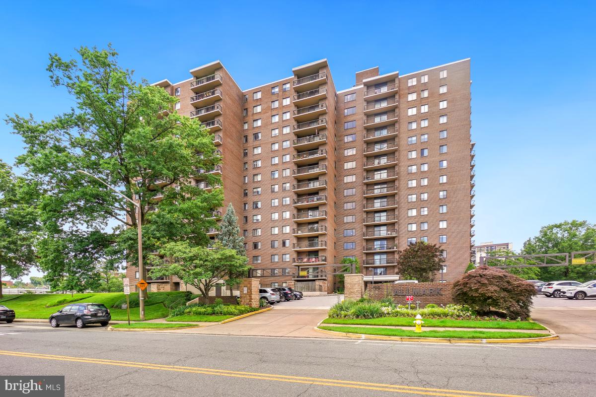 200 N PICKETT STREET 509