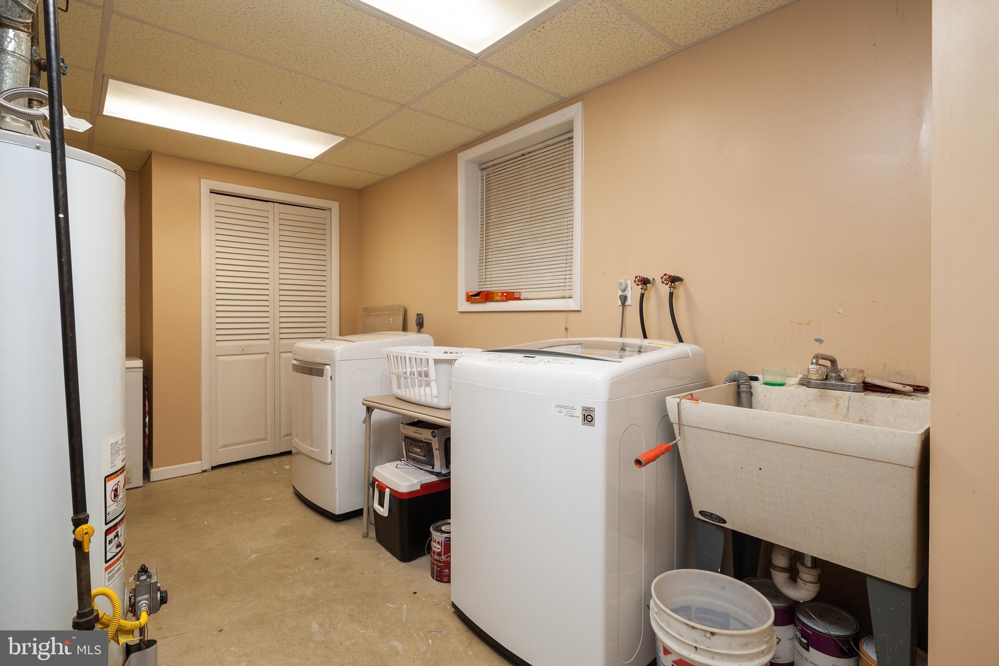 WINDSOR MILL - Residential