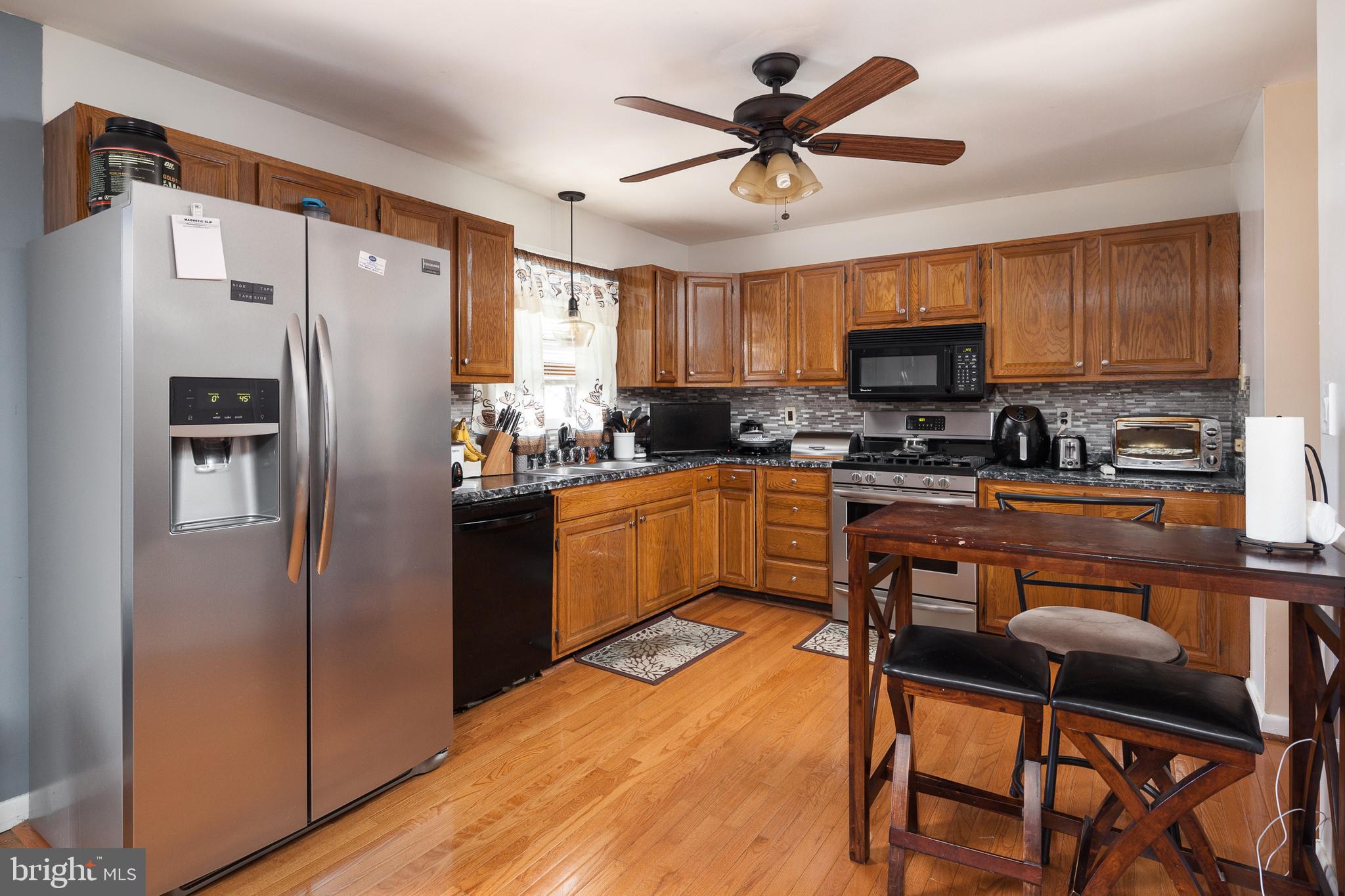 WINDSOR MILL - Residential