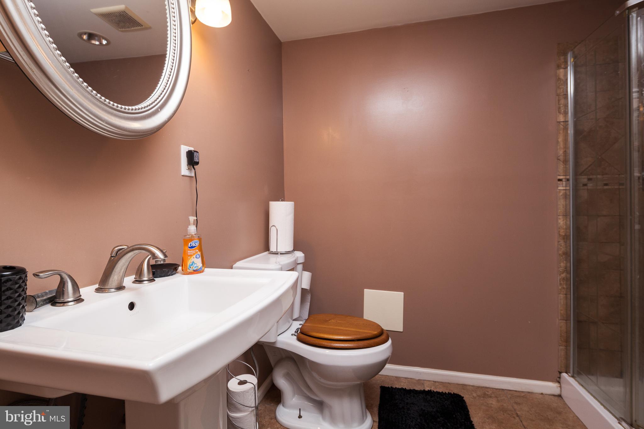 WINDSOR MILL - Residential