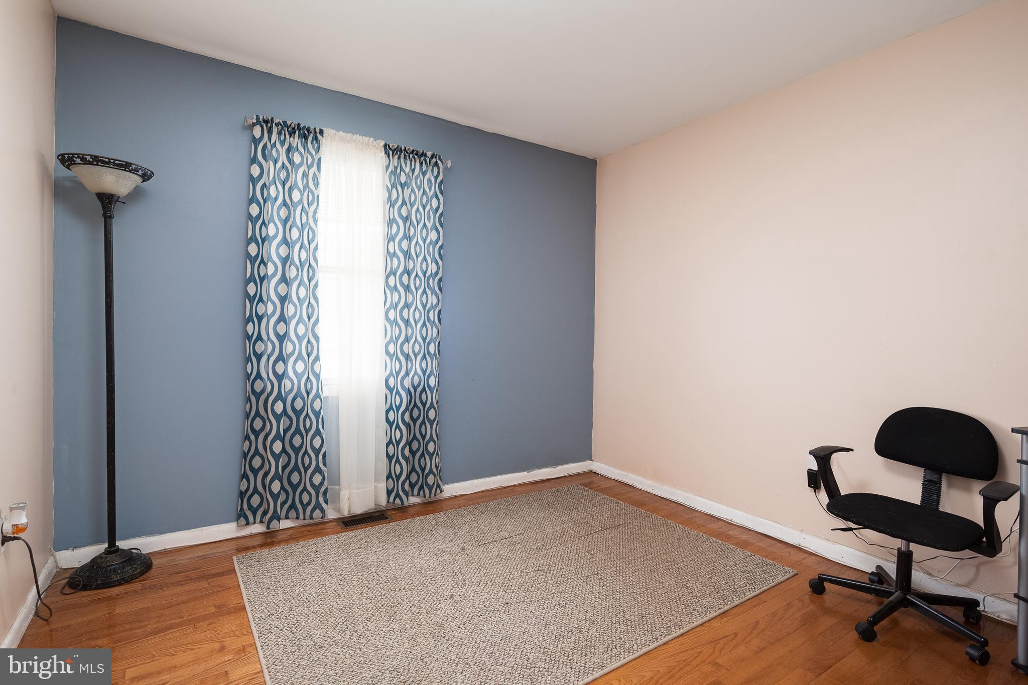 WINDSOR MILL - Residential