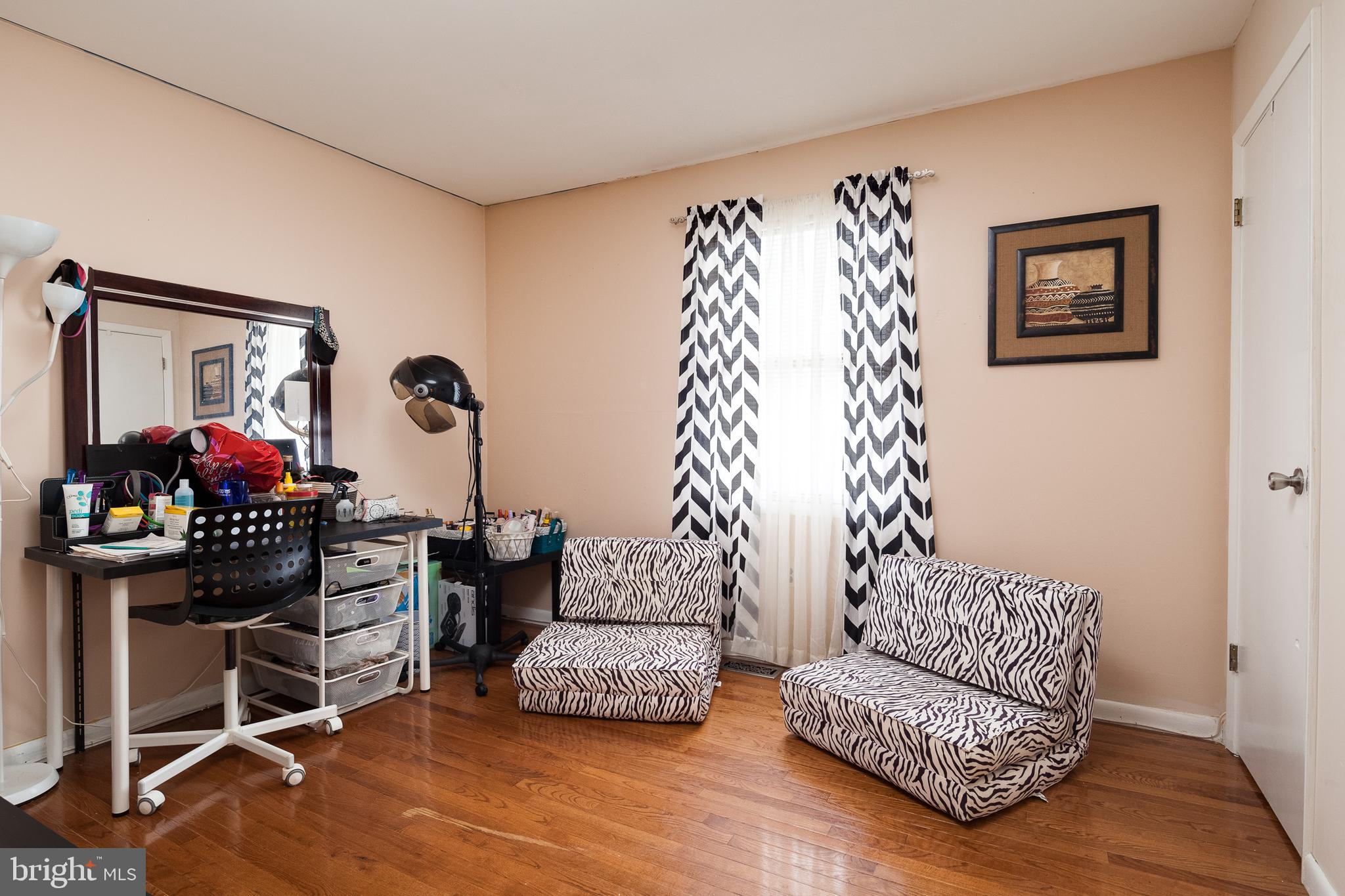 WINDSOR MILL - Residential