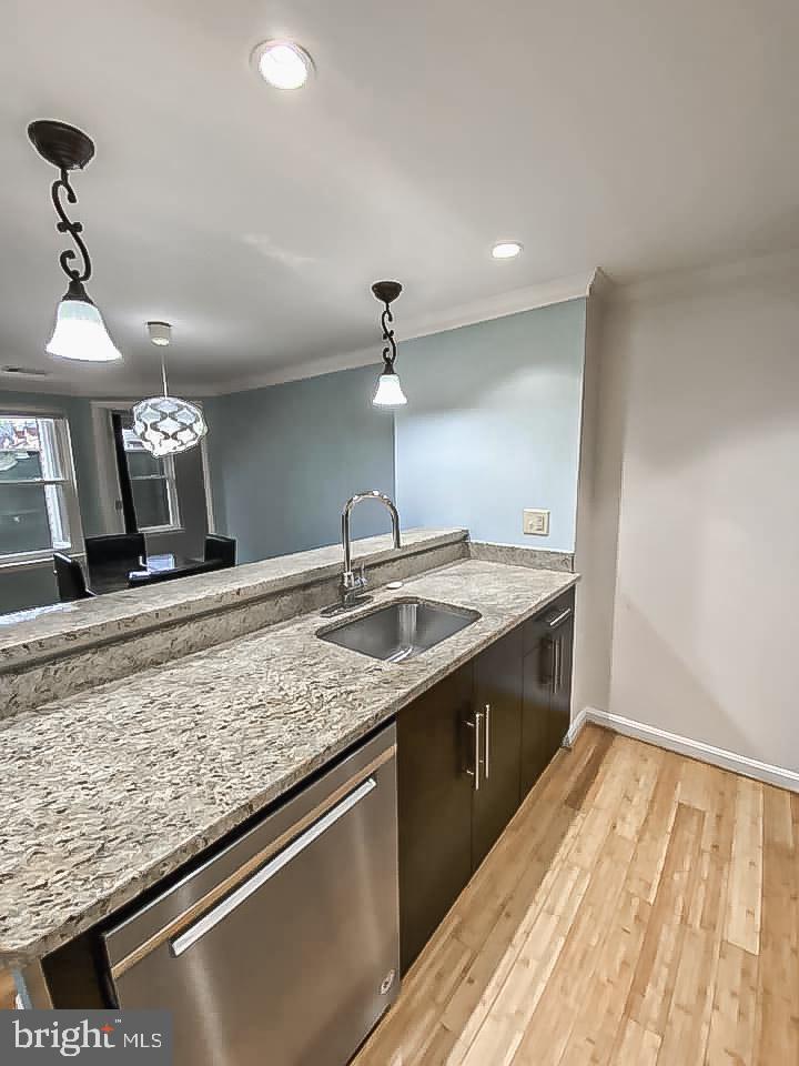 PEMBROOK VILLAGE - Residential Lease