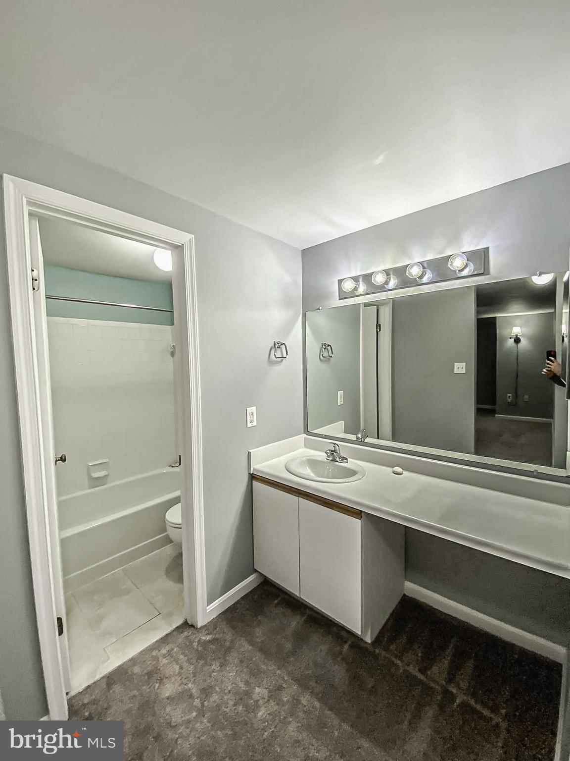 PEMBROOK VILLAGE - Residential Lease