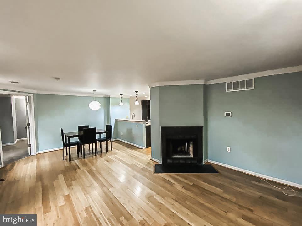 PEMBROOK VILLAGE - Residential Lease