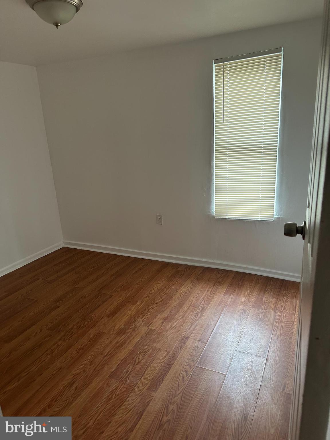 BROADWAY EAST - Residential