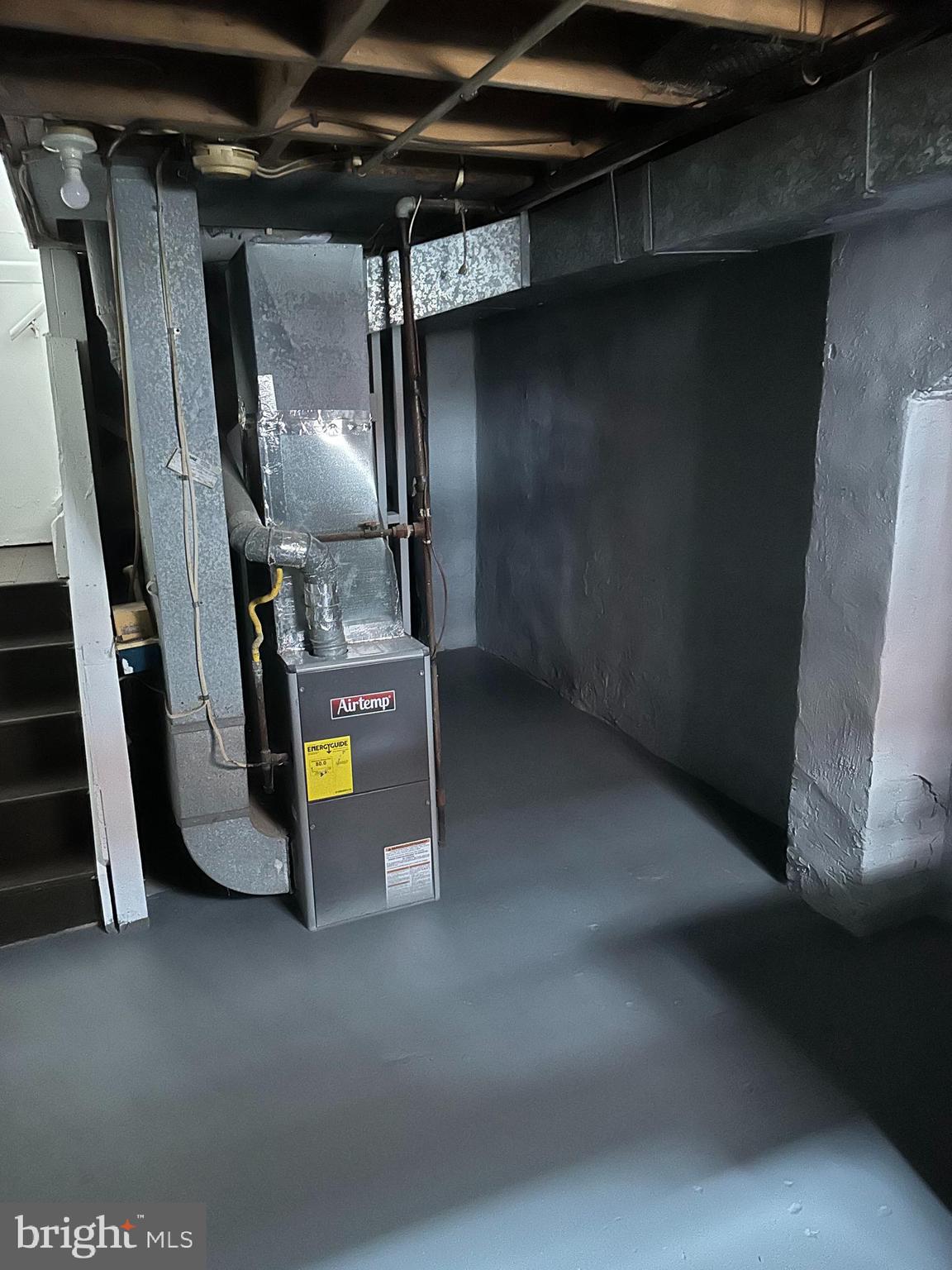 BROADWAY EAST - Residential