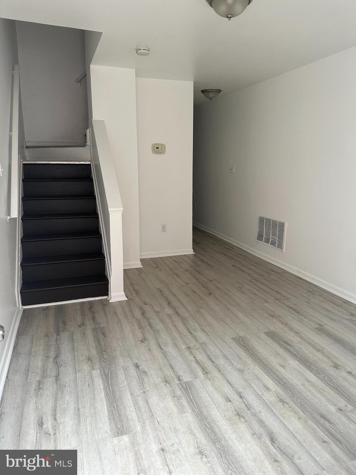 BROADWAY EAST - Residential