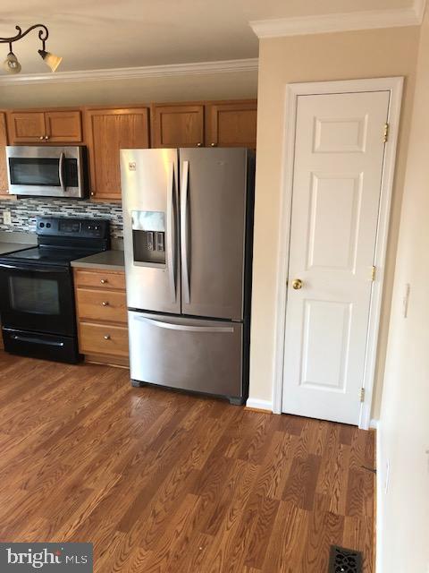 MADISON EDINBURG - Residential