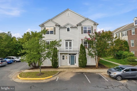 Photo of 13318 Summer Garden Walk, CENTREVILLE, VA 20120 (MLS # VAFX2335616)
