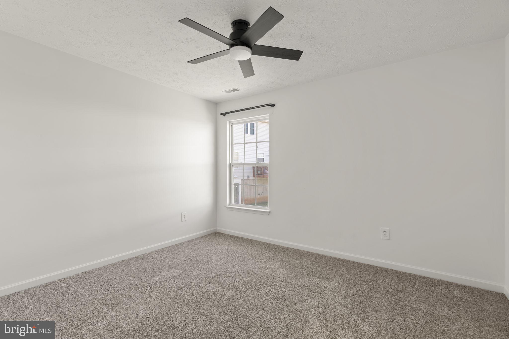 DEER RUN AT MAYFIELD - Residential