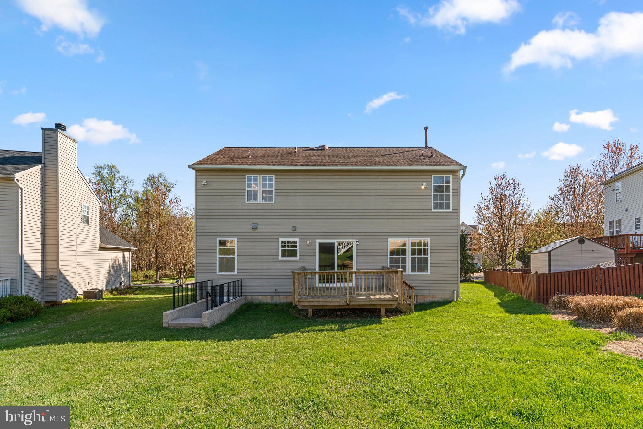 DEER RUN AT MAYFIELD - Residential