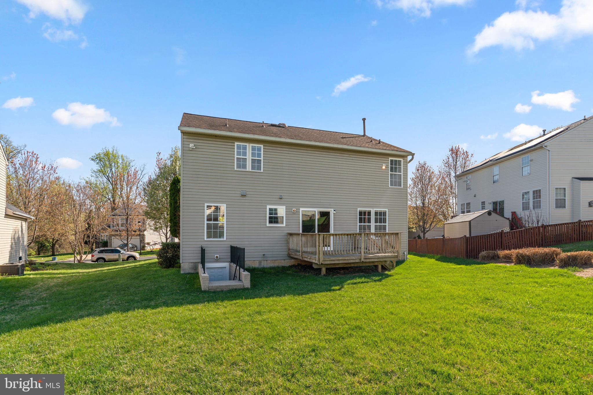 DEER RUN AT MAYFIELD - Residential