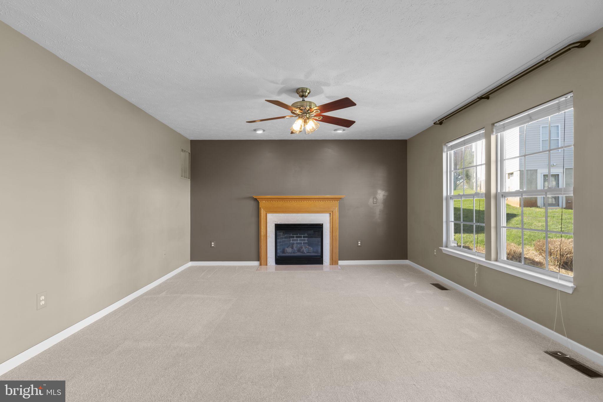 DEER RUN AT MAYFIELD - Residential