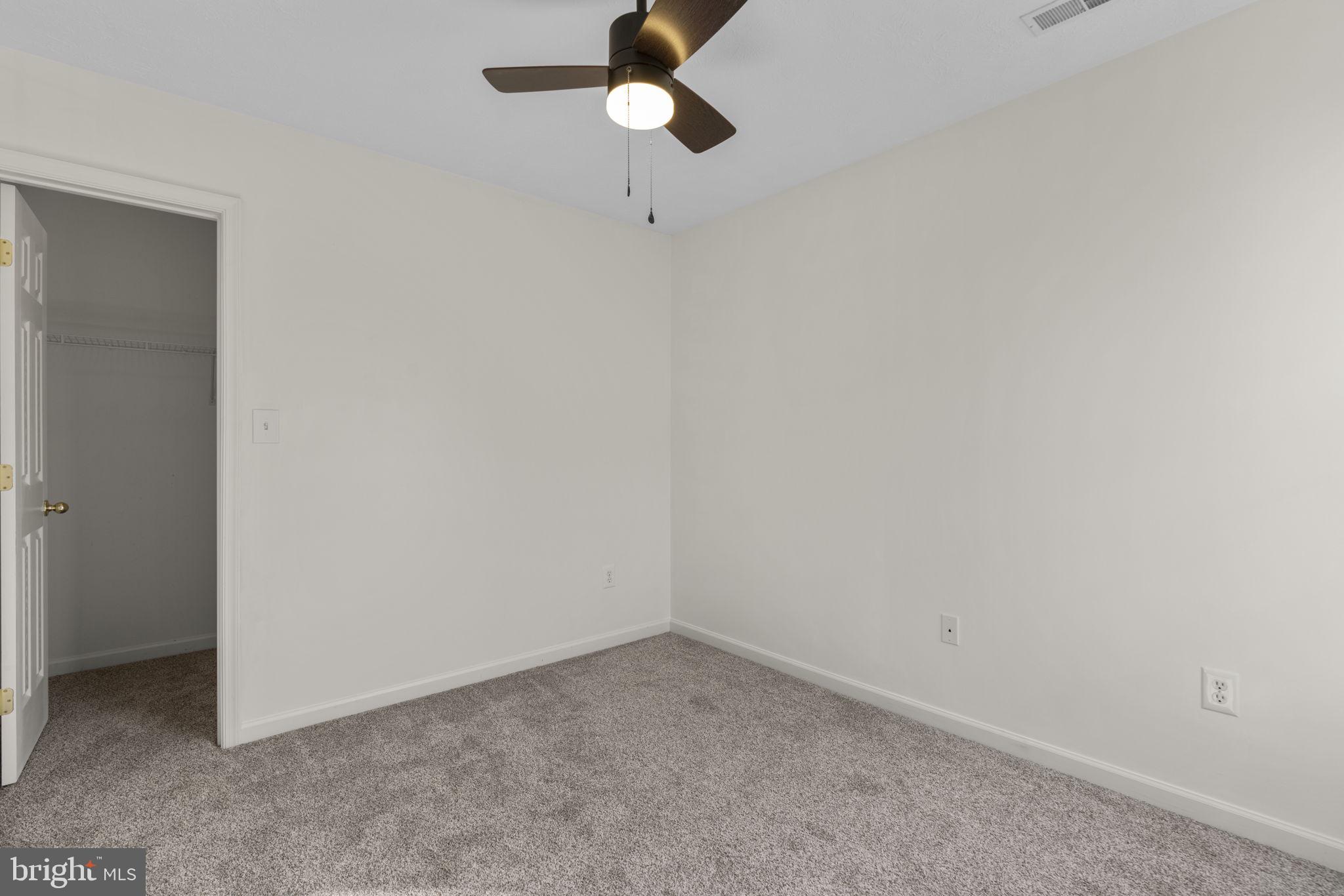 DEER RUN AT MAYFIELD - Residential