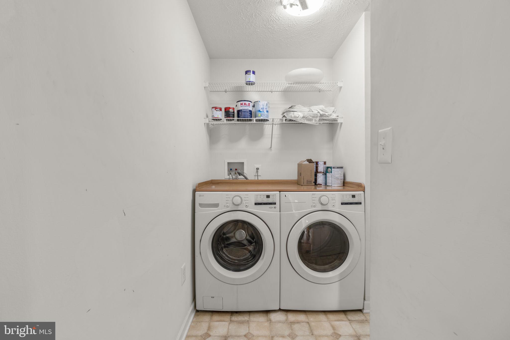 DEER RUN AT MAYFIELD - Residential