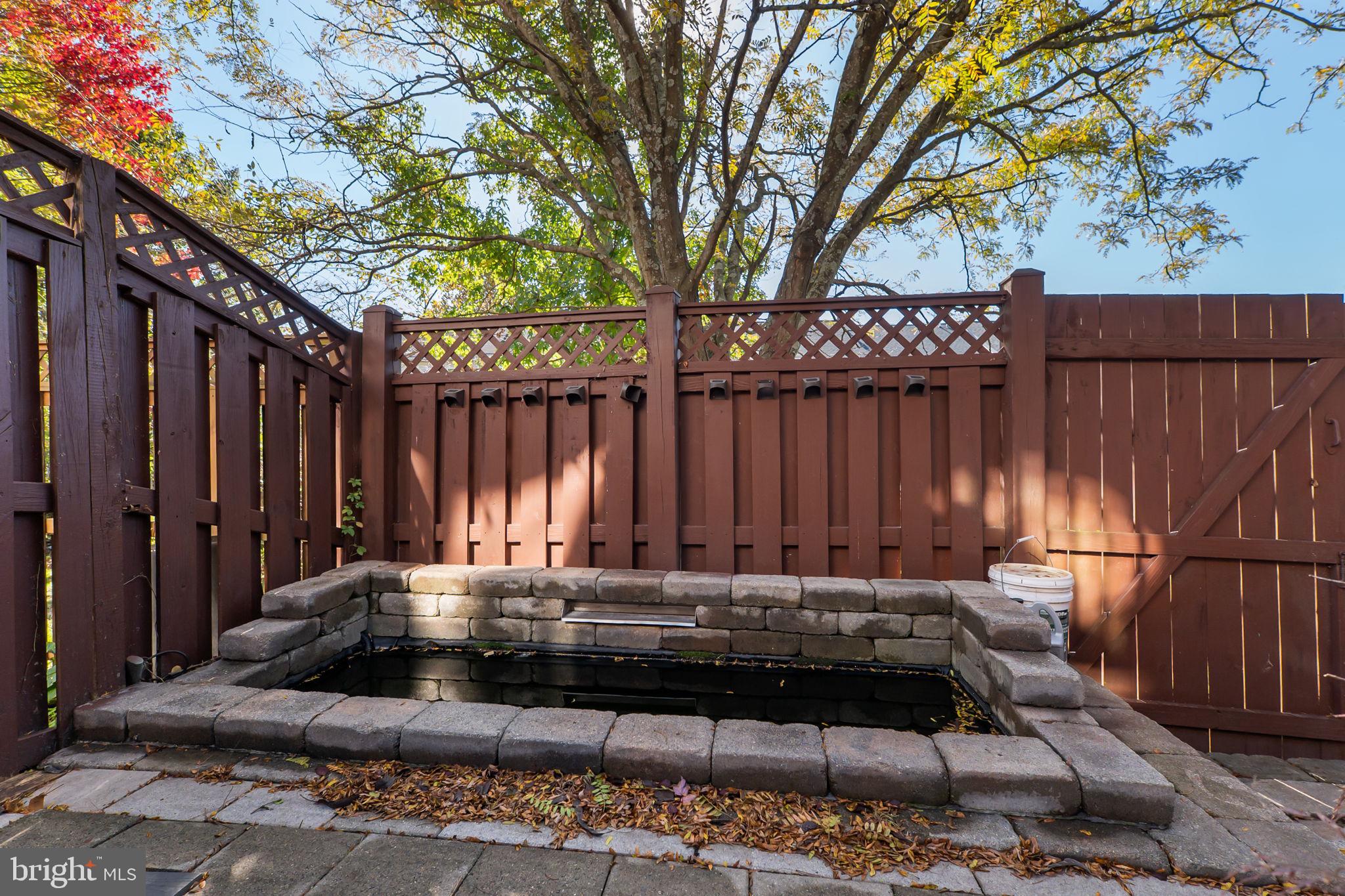 WHITTIER POND - Residential