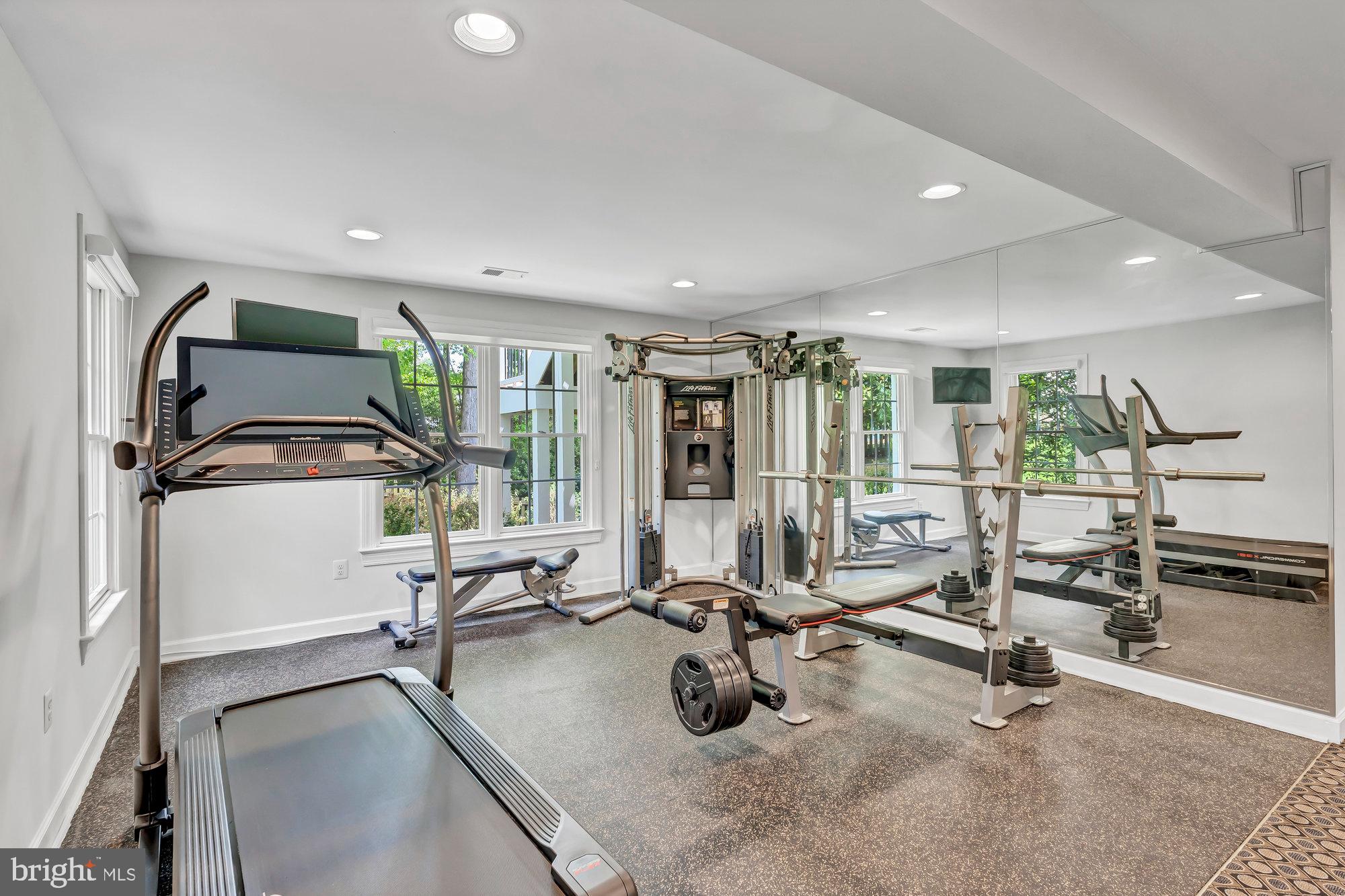 MANORS AT WOLF TRAP - Residential