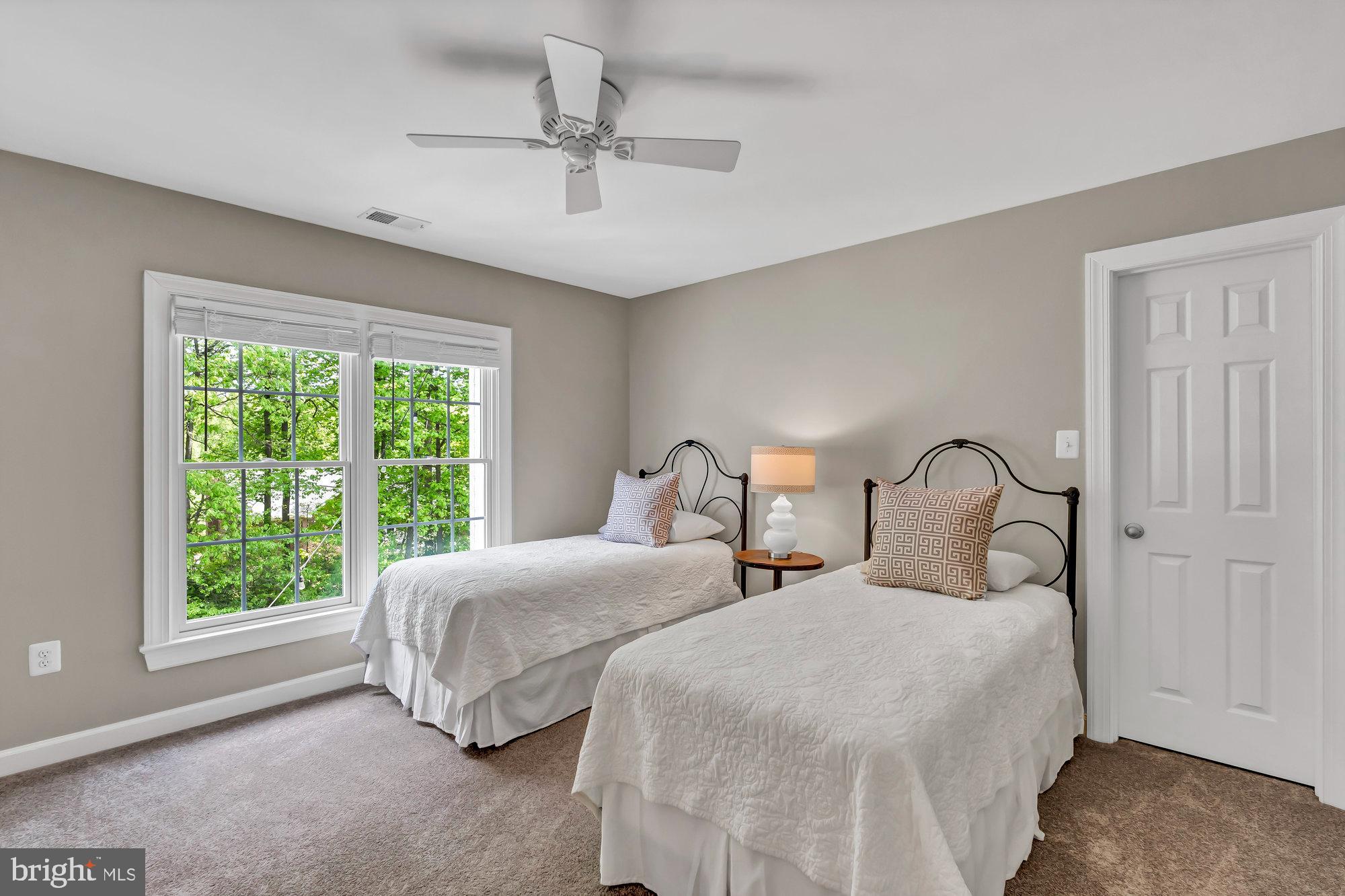 MANORS AT WOLF TRAP - Residential