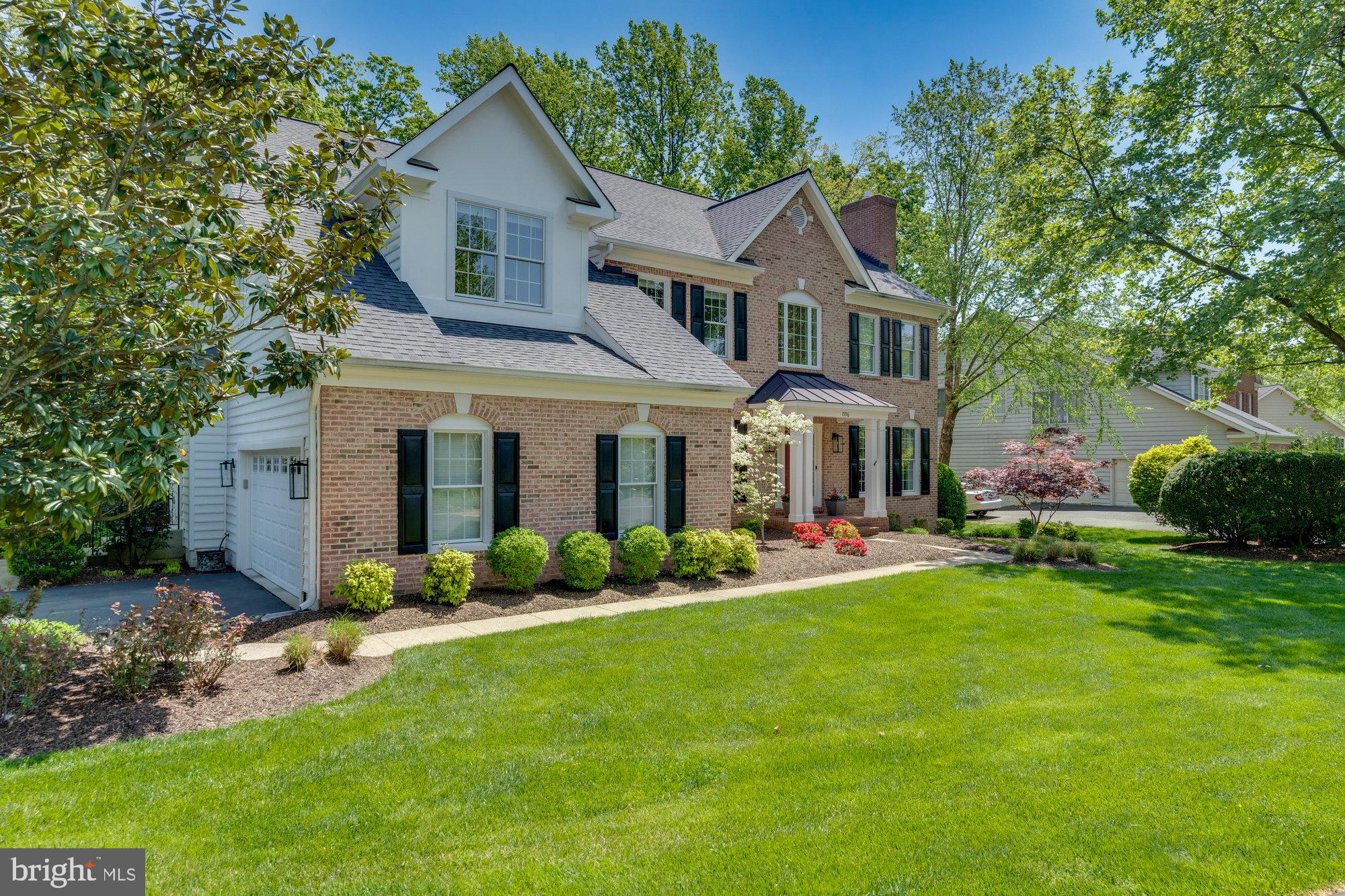 MANORS AT WOLF TRAP - Residential