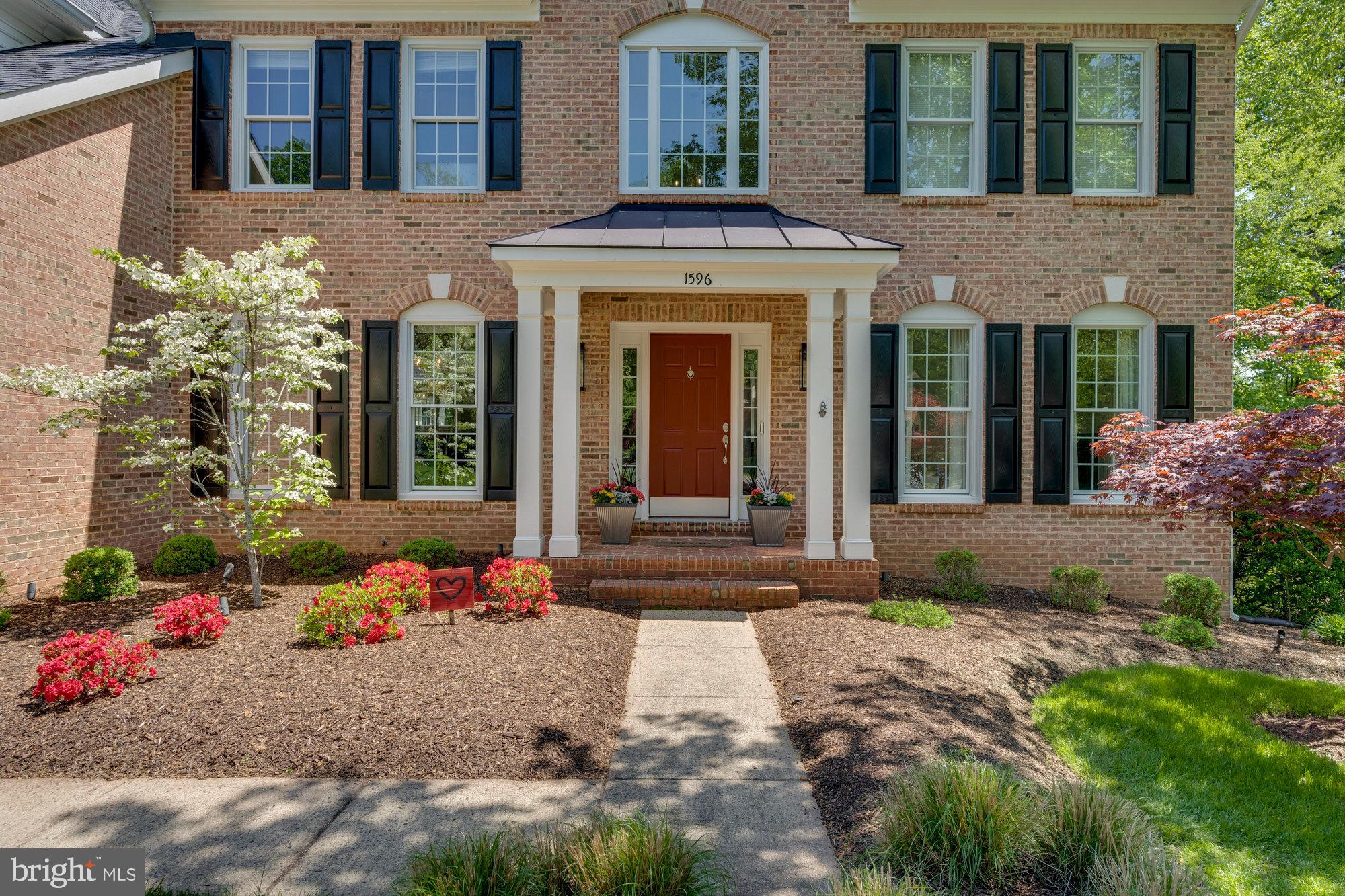 MANORS AT WOLF TRAP - Residential