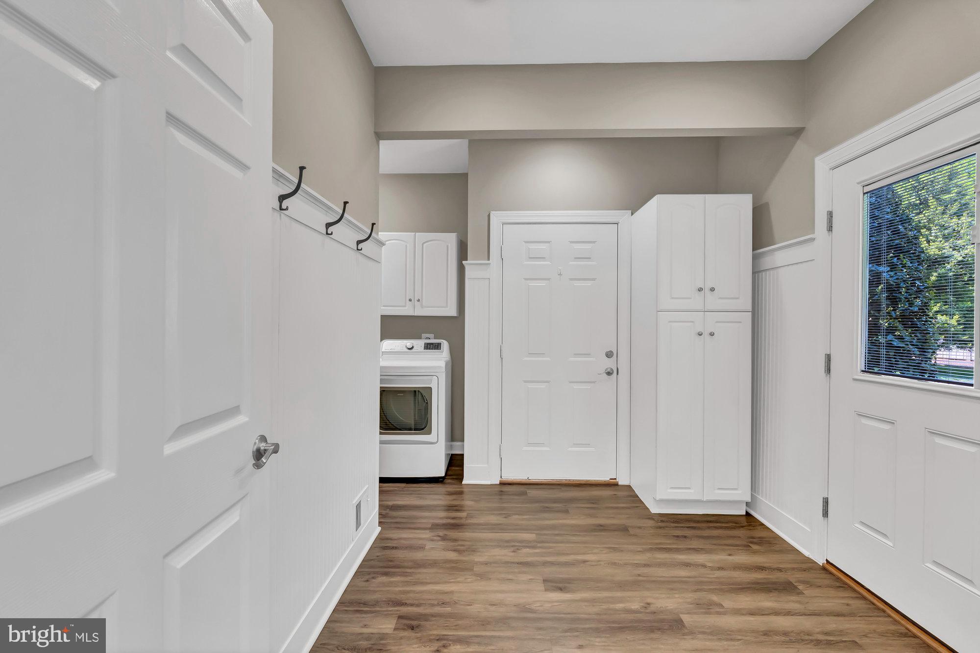 MANORS AT WOLF TRAP - Residential