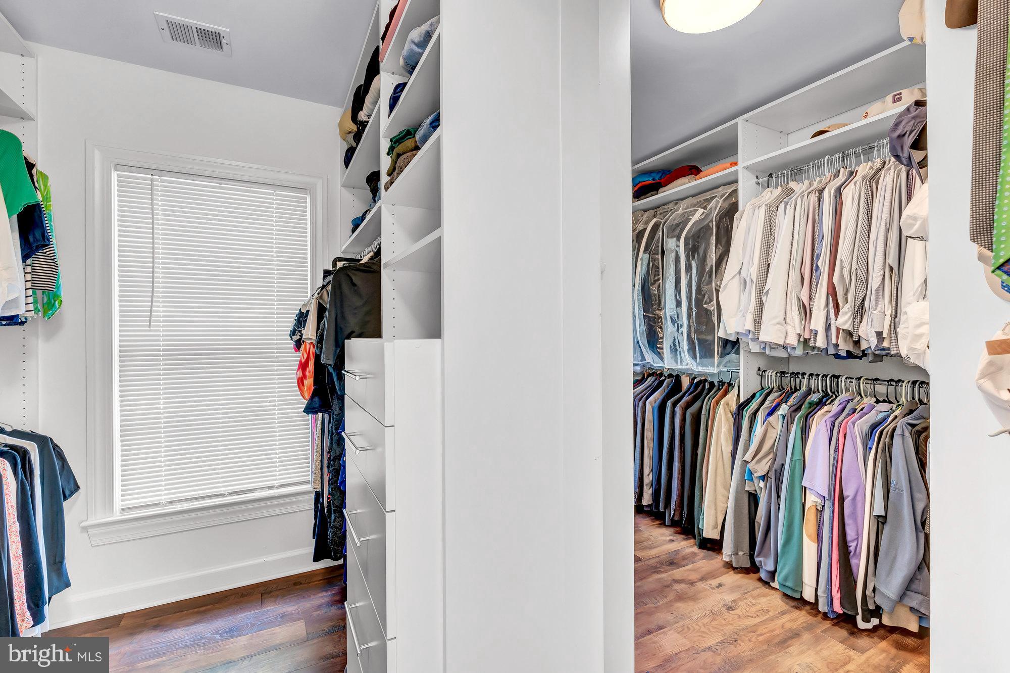 MANORS AT WOLF TRAP - Residential