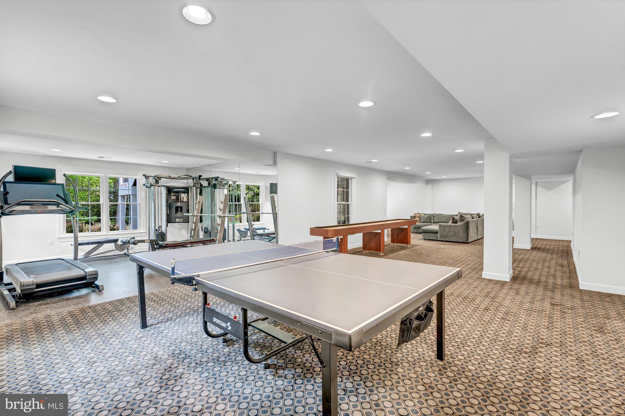 MANORS AT WOLF TRAP - Residential