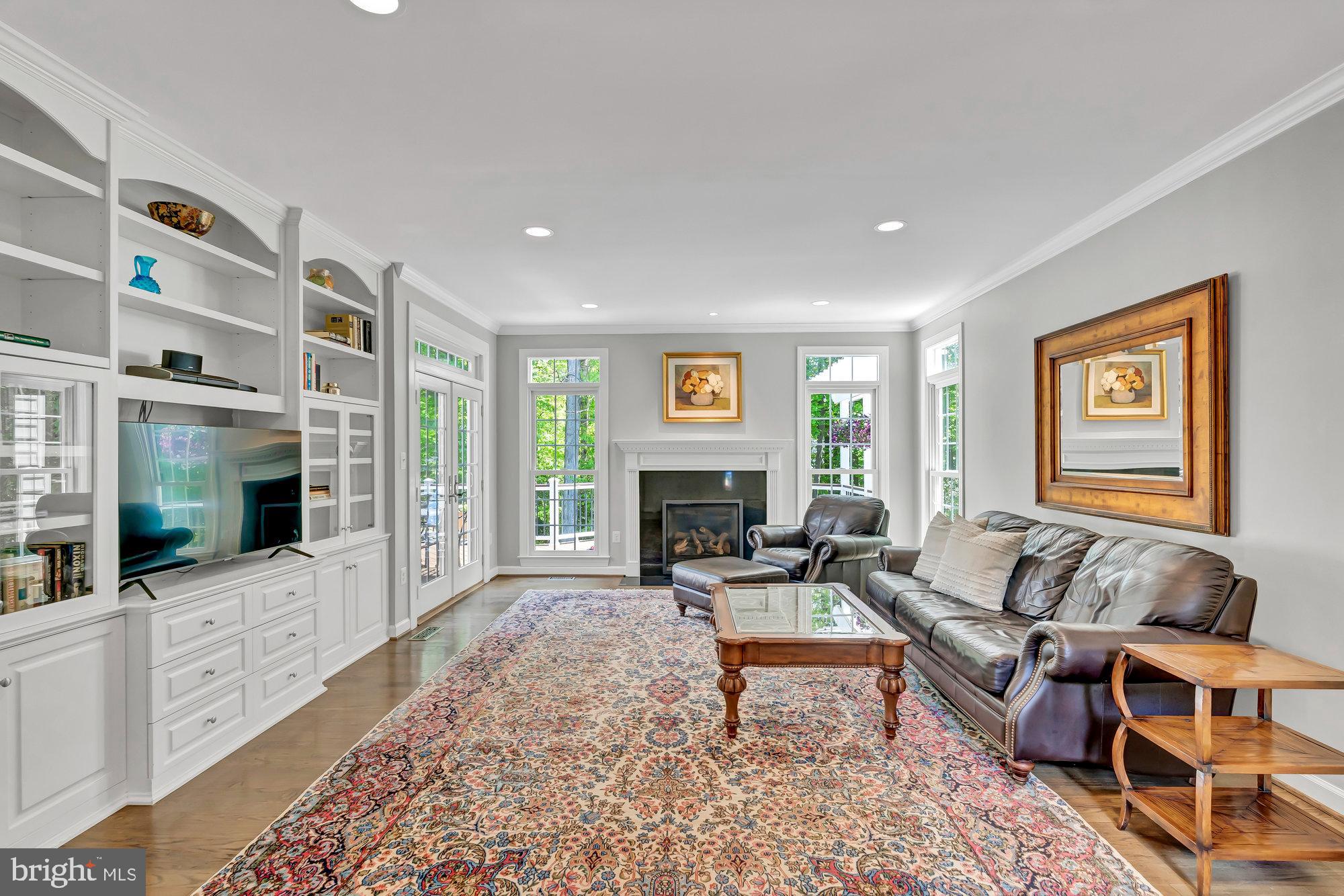 MANORS AT WOLF TRAP - Residential